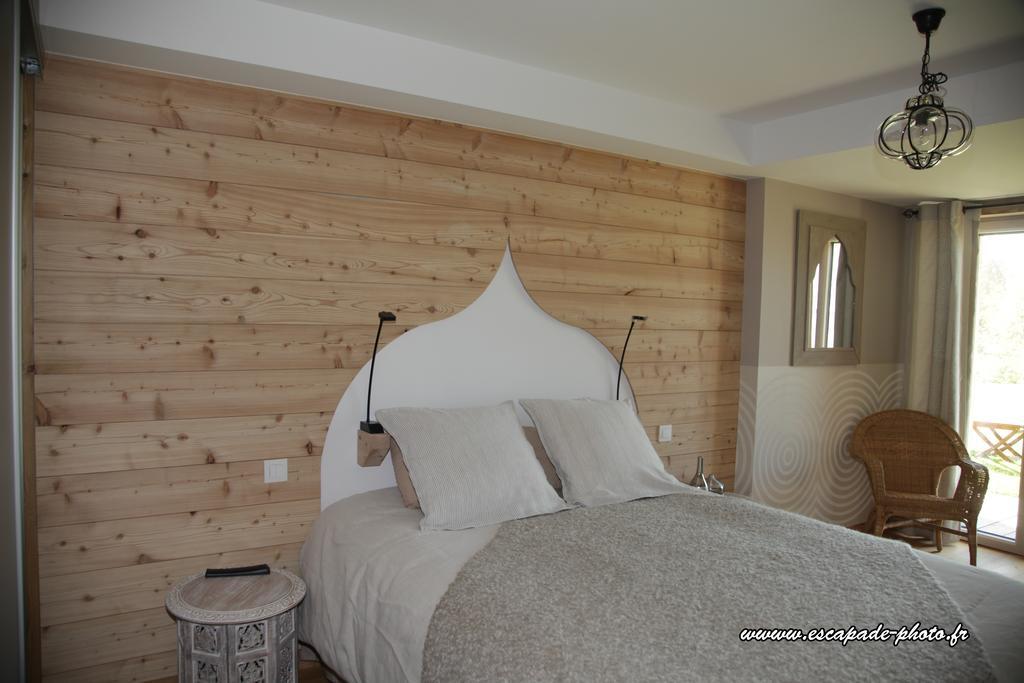 Saint-André-dʼEmbrun レ シャンブル ドレル Bed & Breakfast エクステリア 写真