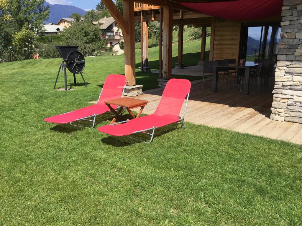 Saint-André-dʼEmbrun レ シャンブル ドレル Bed & Breakfast エクステリア 写真