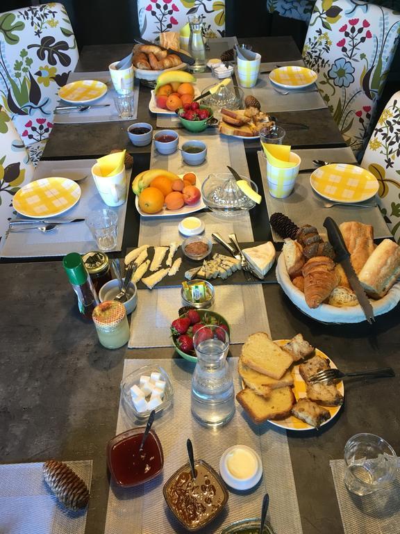 Saint-André-dʼEmbrun レ シャンブル ドレル Bed & Breakfast エクステリア 写真